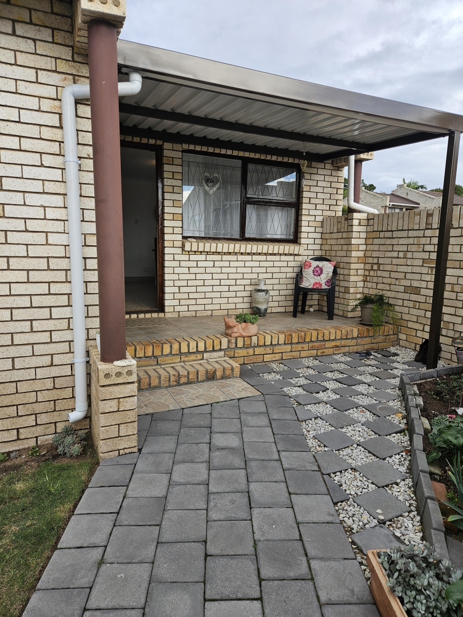 2 Bedroom Property for Sale in Broadwood Eastern Cape